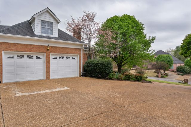 615 Hidden Forest Drive, Chattanooga, TN 37421