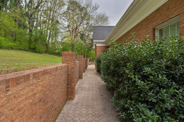 615 Hidden Forest Drive, Chattanooga, TN 37421