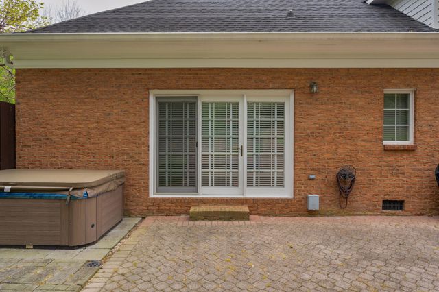 615 Hidden Forest Drive, Chattanooga, TN 37421