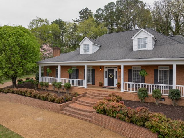 615 Hidden Forest Drive, Chattanooga, TN 37421