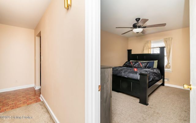 7805 Cedar Brook Dr, Louisville, KY 40219