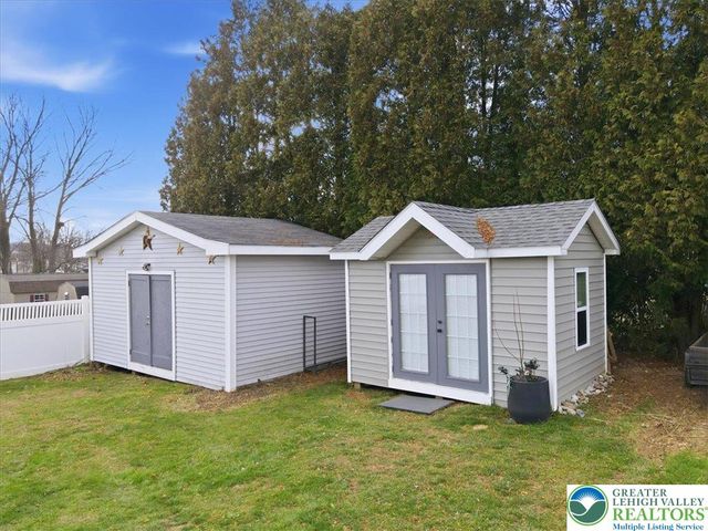 1131 Morris Lane, Slatington Boro, PA 18080