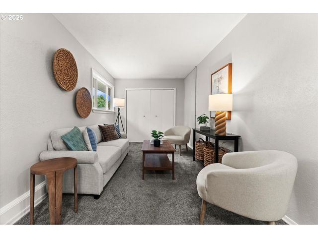 422 Ne 170TH Ave, Portland, OR 97230