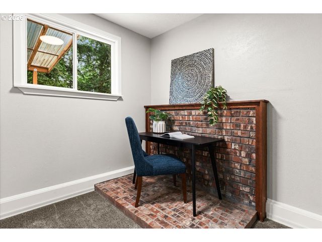 422 Ne 170TH Ave, Portland, OR 97230