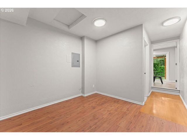 422 Ne 170TH Ave, Portland, OR 97230