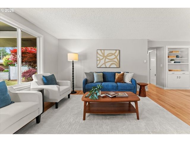 422 Ne 170TH Ave, Portland, OR 97230