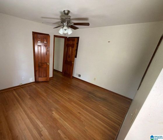 2512 NE 3RD STREET NE, Center Point, AL 35215