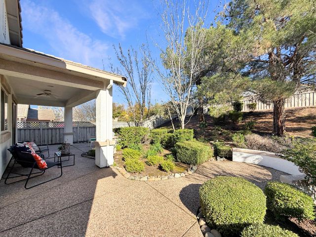 869 Greenridge Ct, Lincoln, CA 95648