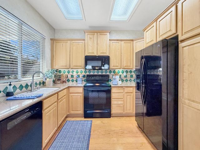 869 Greenridge Ct, Lincoln, CA 95648