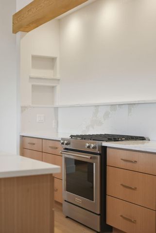 7780 SW Wickiup Avenue, Redmond, OR 97756