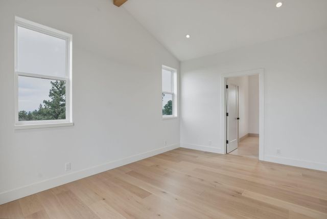 7780 SW Wickiup Avenue, Redmond, OR 97756