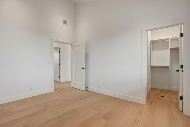 7780 SW Wickiup Avenue, Redmond, OR 97756