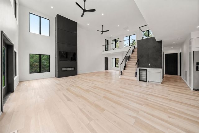3 Kestrel Way, Carver, MA 02330