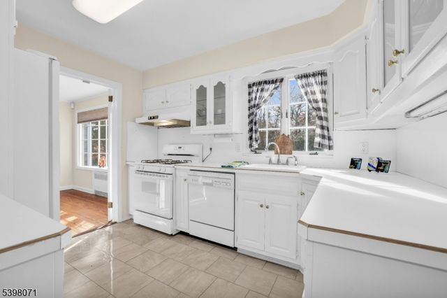 90 Jacobus Ave, Little Falls Twp., NJ 07424