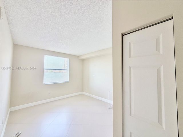 17100 N Bay Road 1105, Sunny Isles Beach, FL 33160