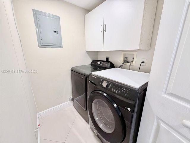 17100 N Bay Road 1105, Sunny Isles Beach, FL 33160
