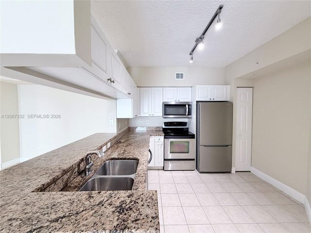 17100 N Bay Road 1105, Sunny Isles Beach, FL 33160