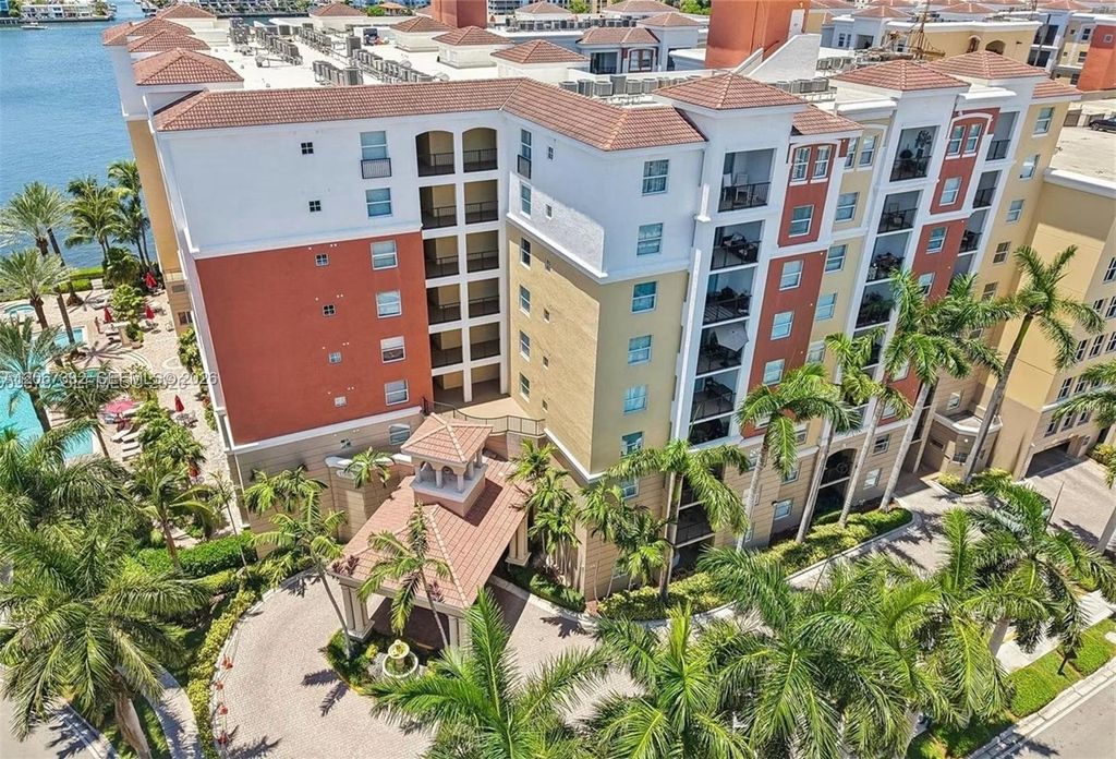 17100 N Bay Road 1105, Sunny Isles Beach, FL 33160