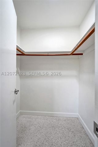 1524 NE 37th St, Oakland Park, FL 33334