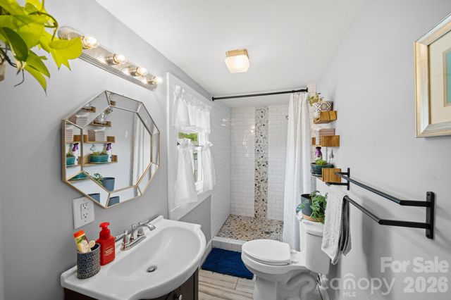 67 4th Street, Cramerton, NC 28032