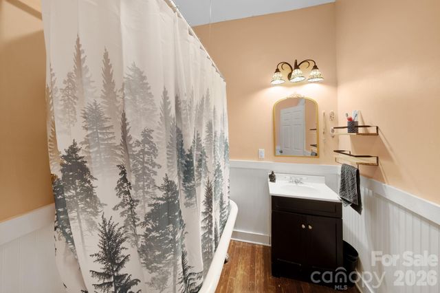 67 4th Street, Cramerton, NC 28032