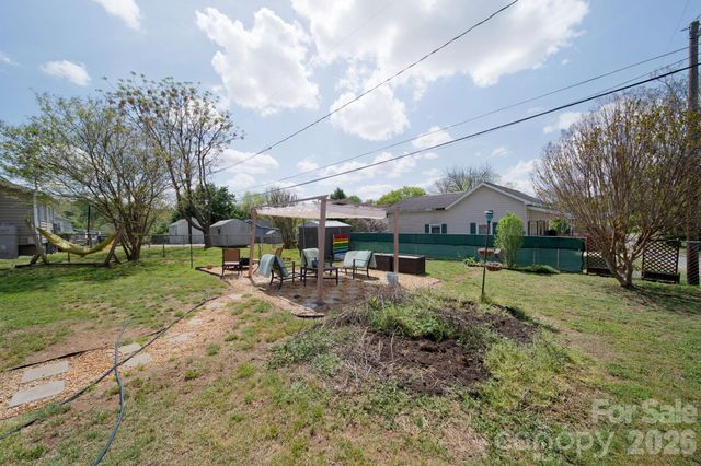 67 4th Street, Cramerton, NC 28032