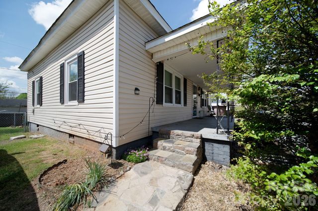 67 4th Street, Cramerton, NC 28032