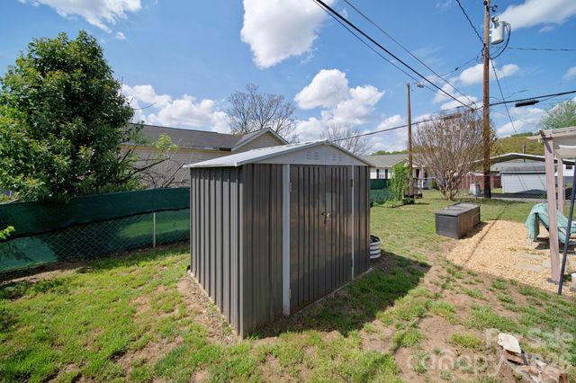 67 4th Street, Cramerton, NC 28032