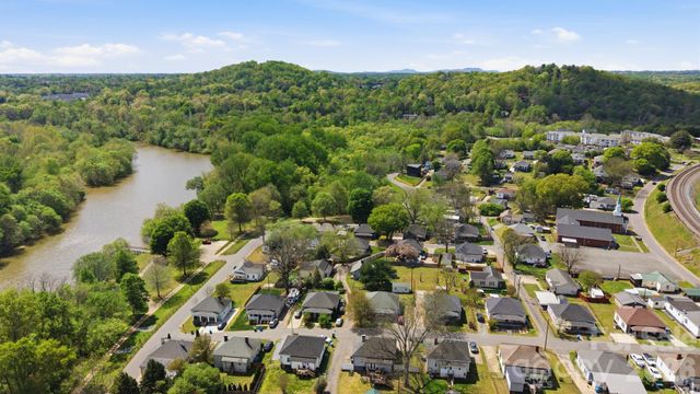 67 4th Street, Cramerton, NC 28032