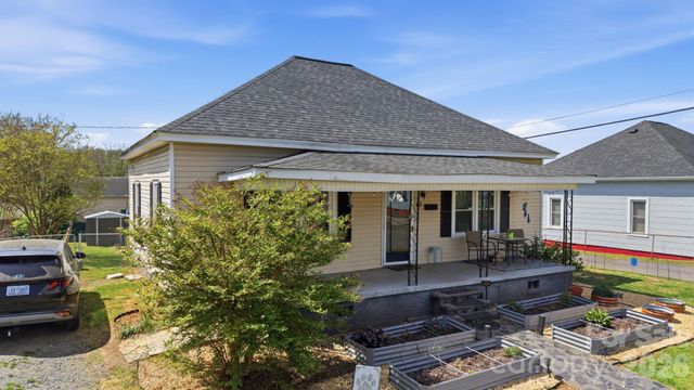 67 4th Street, Cramerton, NC 28032