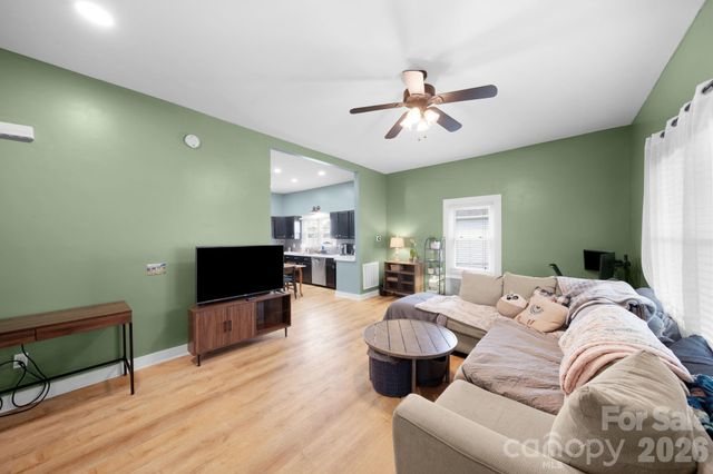 67 4th Street, Cramerton, NC 28032