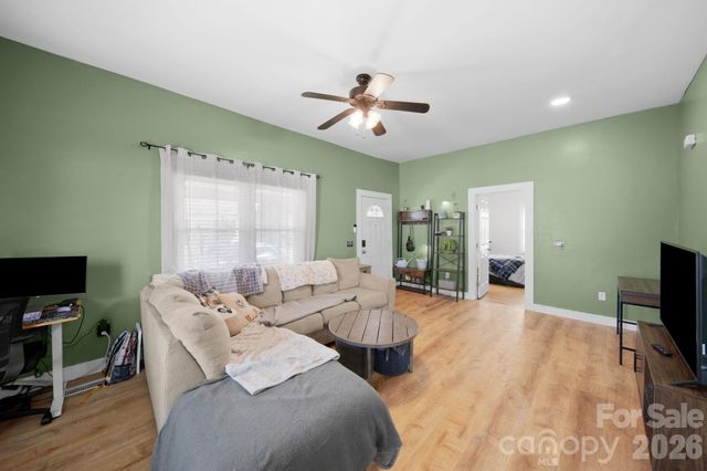 67 4th Street, Cramerton, NC 28032