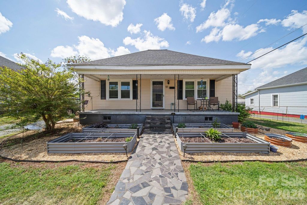 67 4th Street, Cramerton, NC 28032