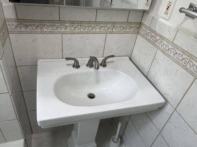 4233 SW 13TH Avenue, Amarillo, TX 79106