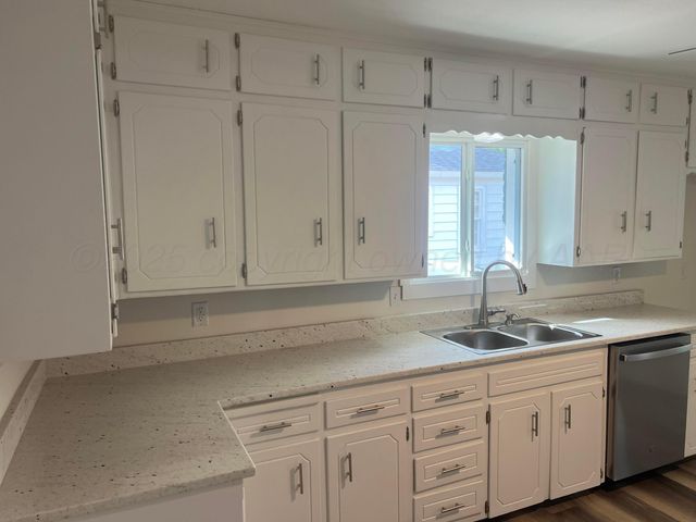 4233 SW 13TH Avenue, Amarillo, TX 79106