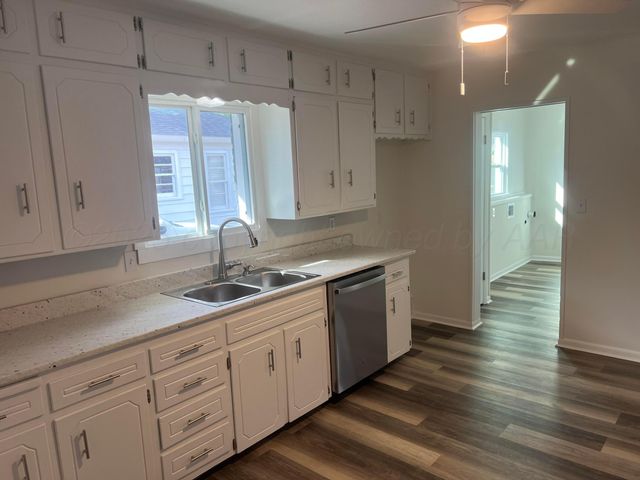 4233 SW 13TH Avenue, Amarillo, TX 79106