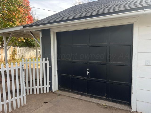 4233 SW 13TH Avenue, Amarillo, TX 79106