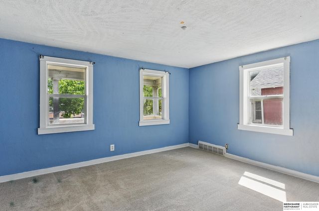 4508 Izard Street, Omaha, NE 68132