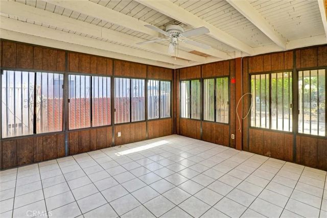 8036 Radford, North Hollywood, CA 91605