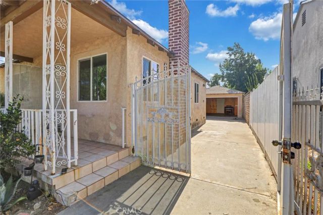 8036 Radford, North Hollywood, CA 91605