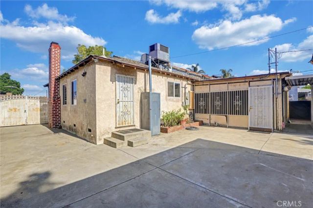 8036 Radford, North Hollywood, CA 91605