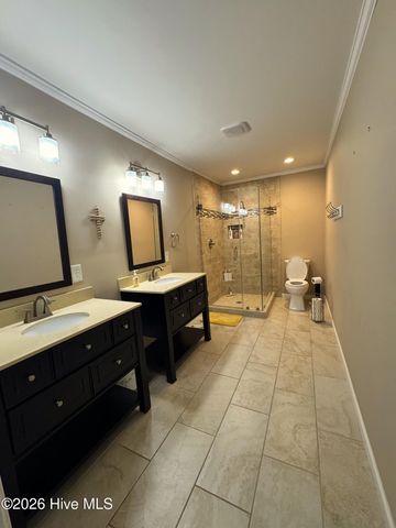 2 Palmetto Place, Greenville, NC 27858