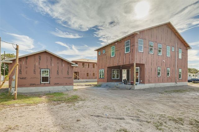 465 47TH AVENUE N, St Petersburg, FL 33703