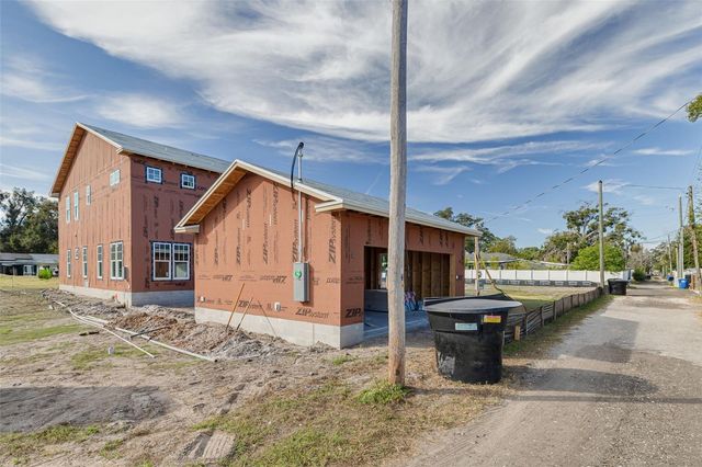 465 47TH AVENUE N, St Petersburg, FL 33703