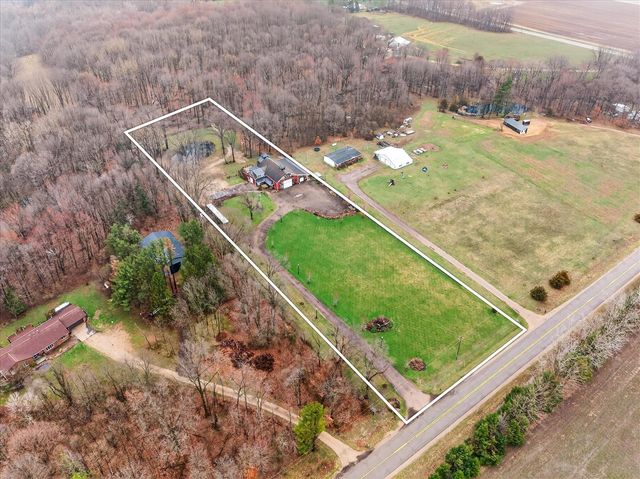 3457 138th Avenue, Hamilton, MI 49419