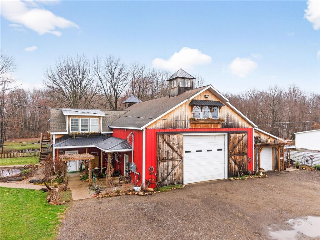 3457 138th Avenue, Hamilton, MI 49419