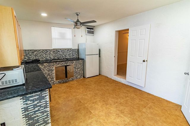 513 El Vedado, West Palm Beach, FL 33405