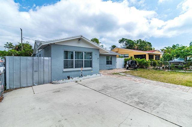513 El Vedado, West Palm Beach, FL 33405