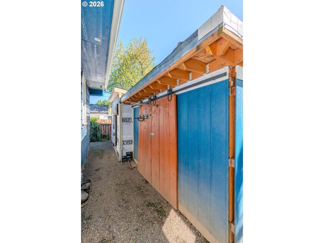 105 Nw 13TH St, Gresham, OR 97030