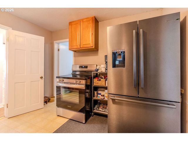 105 Nw 13TH St, Gresham, OR 97030
